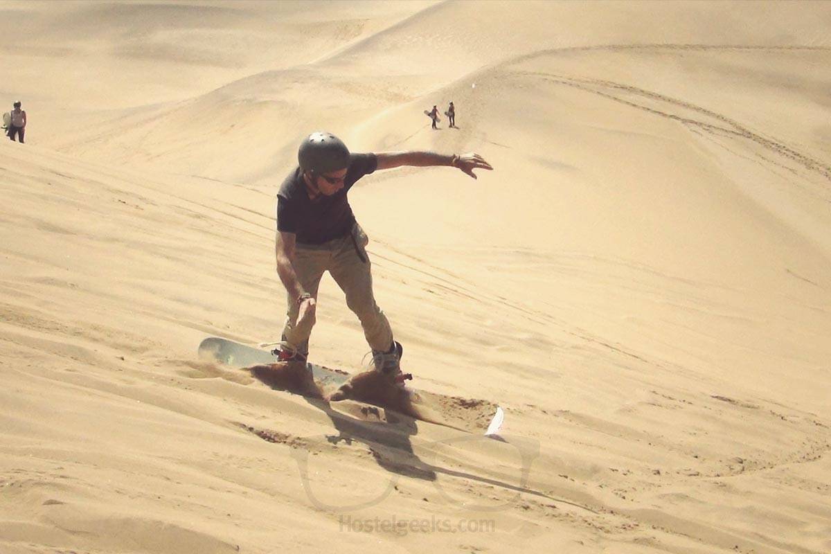 Sandboarding with 65k through Namibias Dunes