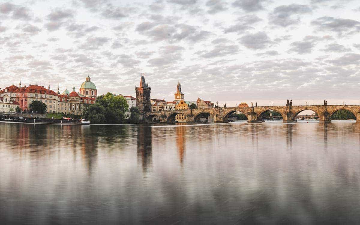 5 Things NOT to Do in Prague (and 7 Secret Tips for free)