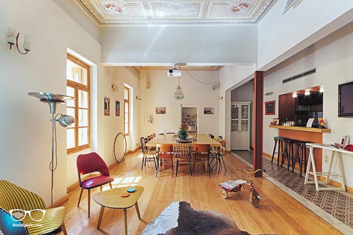 City Circus Athens is the only 5 Star Hostel in Athens, Greece for solo travellers and couples