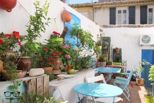 Au Petit chez Soi is one of the best hostels in Marseille, France