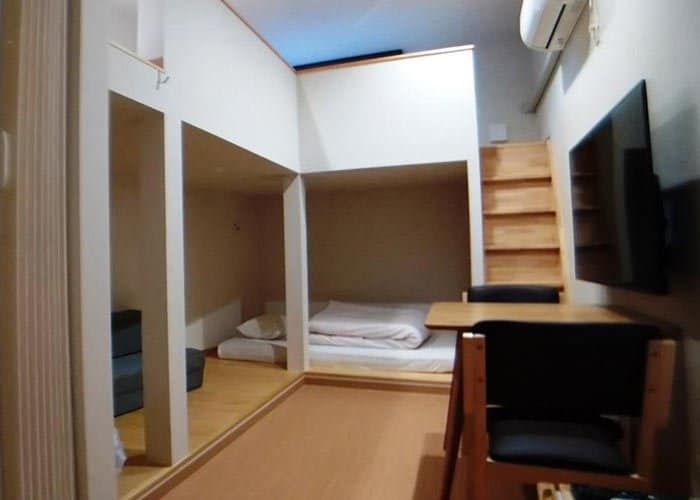 Hiroshima Saijo Youth Hostel Room