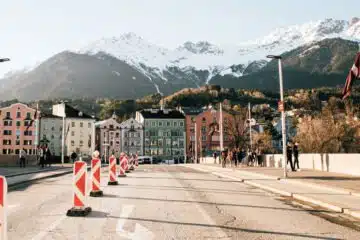 3 BEST Hostels in Innsbruck – From Skiing and Hiking to Shopping and Nightlife