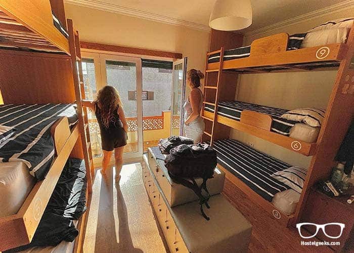 33 Hostel Dorm