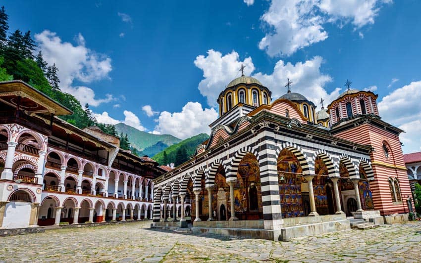 7 Best Hostels in Bulgaria - The Black Sea, Rila Monastery, Festivals & Captivating Architectures