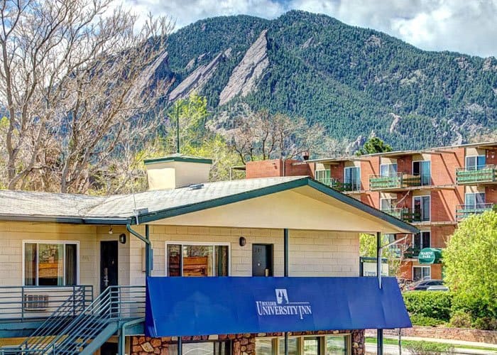 Boulder University Inn - for couples