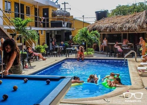 Nirvana Hostel Swimming Pool